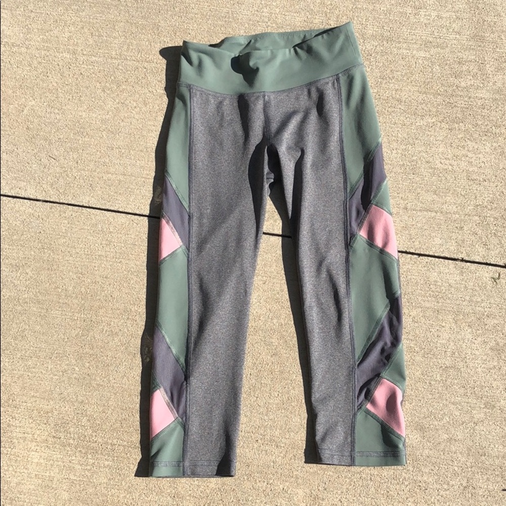 Athletic capris